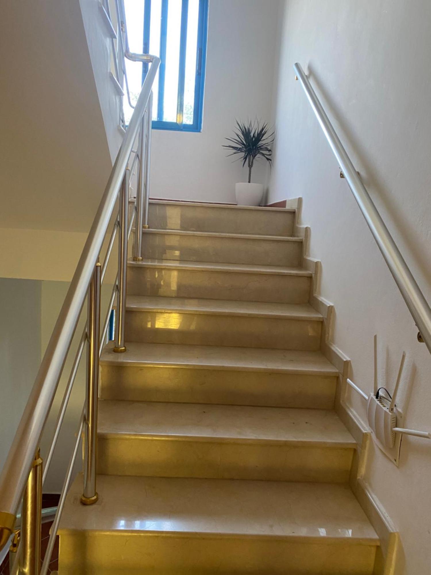 Hotel Dini Radhimë المظهر الخارجي الصورة